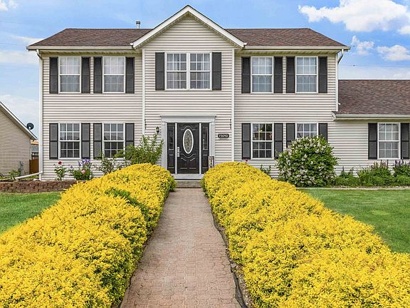 2nd image of 15640 Summerbrooke Ln