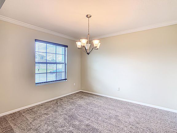 5th image of 551 Copperdale Ave