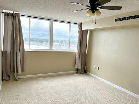 5th image of 1100 Erie Ave Unit 909