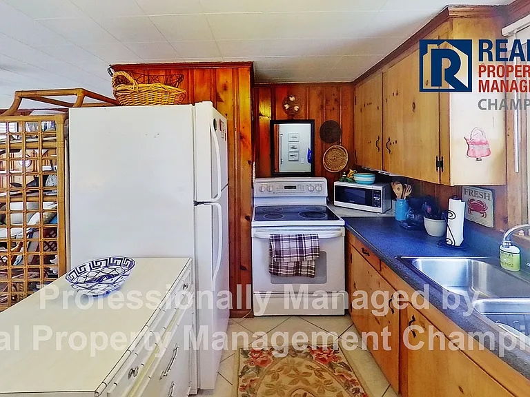 310 Birmingham Ave — Photo 8