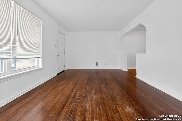 118 Compton Ave #1 — Photo 6