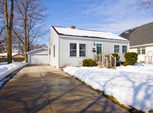 1736 10th Ave, Green Bay, WI 54304