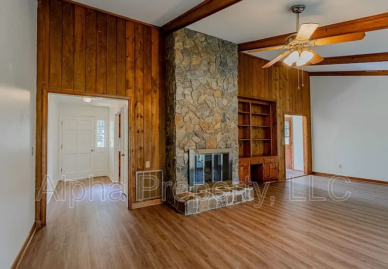 106 Steeplechase Ct — Photo 5