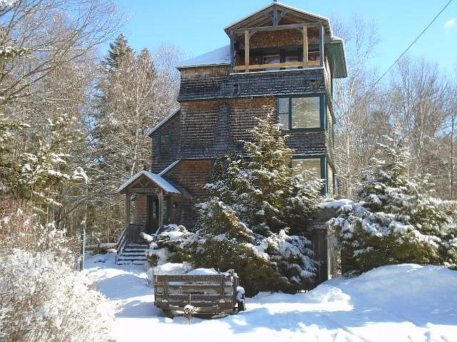 3 bed, 2431 sqft, $2,975 — Photo 1