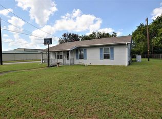 310 Alexander St, Jacksonville, TX 75766