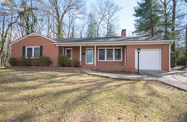 1st image of 712 Dogwood Dr