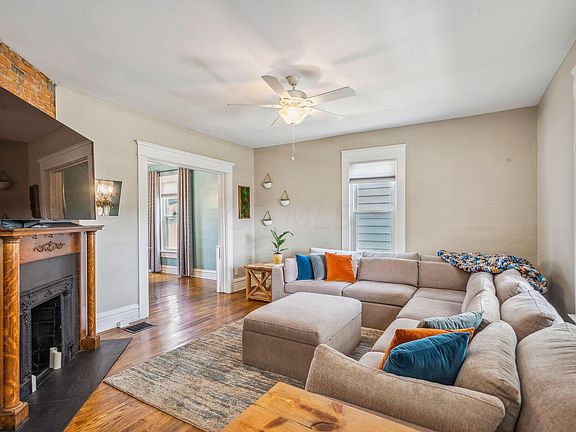 4th image of 26 Olentangy St