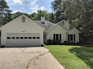 5615 Cold Springs Rd, Charlotte, NC 28215