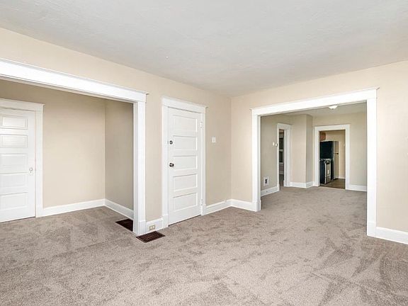 Second story living room