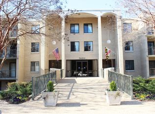 7425 Democracy Blvd APT 307, Bethesda, MD 20817