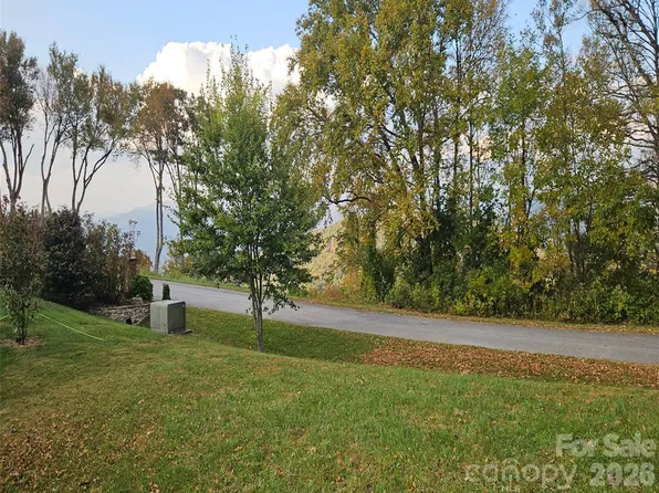 56 N Snow Ridge Dr Unit 9, Hendersonville, NC 28792