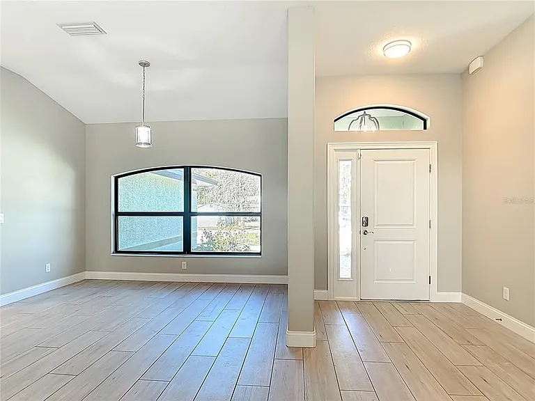 540 Alabama Ave — Photo 16