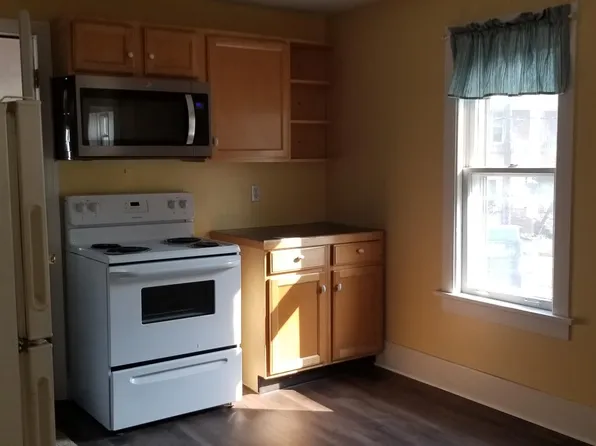 1217 State St #2, Saint Joseph, MI 49085