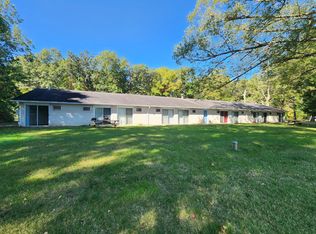 52715 35 1/2 St APT 2, Paw Paw, MI 49079