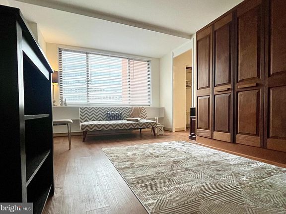 2nd image of 1121 Arlington Blvd APT 508