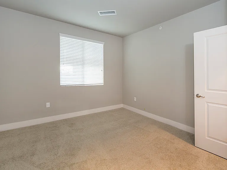 The Overlook at Interquest Apartments — Photo 65