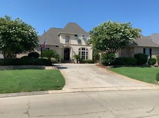 172 Islander Dr, Slidell, LA 70458