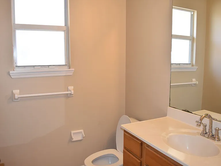 1040 Venetian Dr #203 — Photo 31