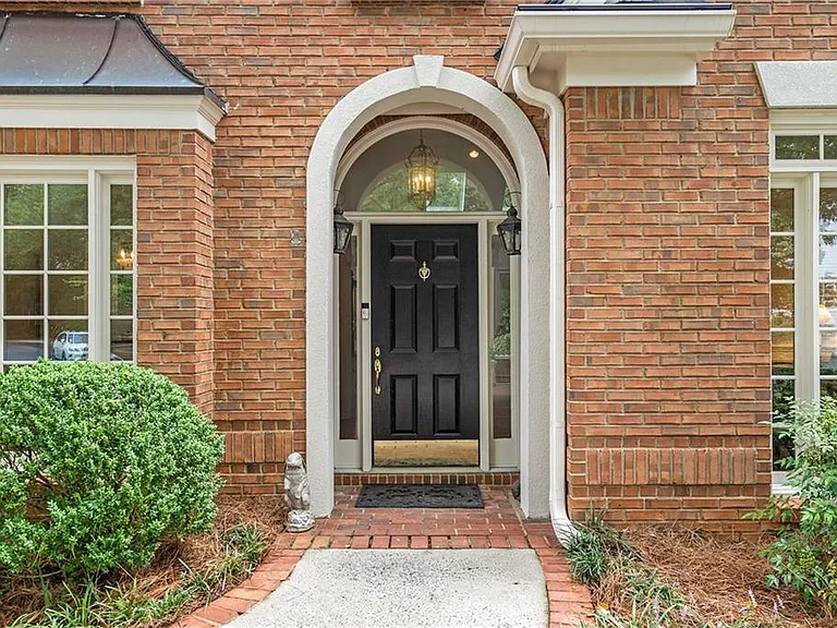 4027 Stephens Mill Run NE — Photo 2