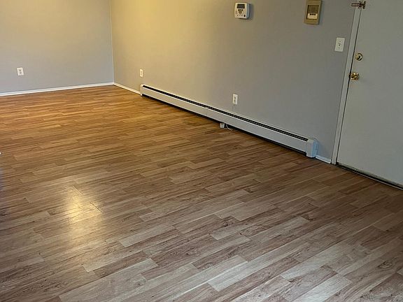 Dining room, connect to living room