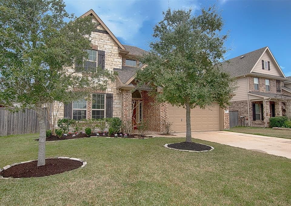 1st image of 2604 Chinaberry Park Ln