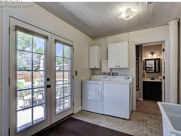 mud room