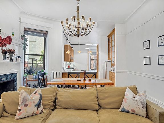 3rd image of 1947-C Adam C Powell Blvd Unit 1