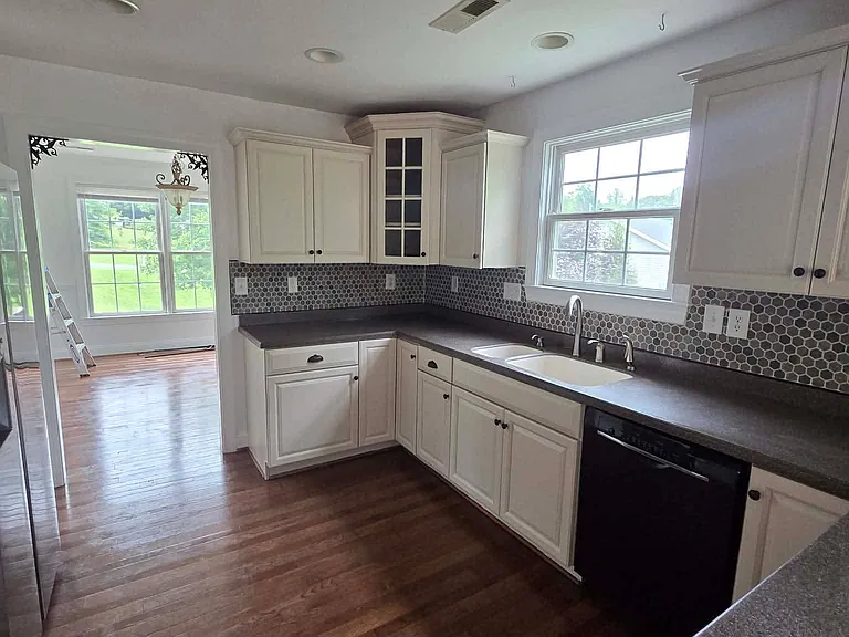 185 Angie Pl — Photo 17
