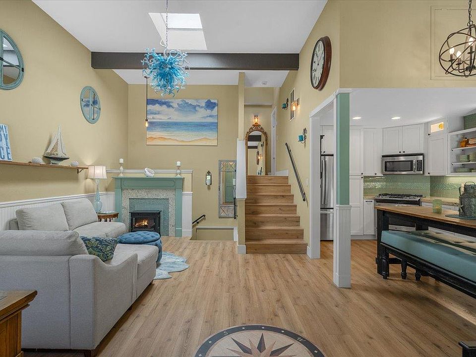 1st image of 3077 Arlington Dr
