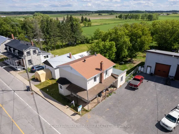 754 County Road 18 Rd, East Hawkesbury, ON K0B 1M0