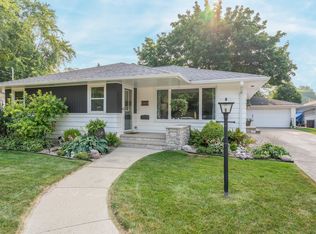 808 Ida St, Menasha, WI 54952