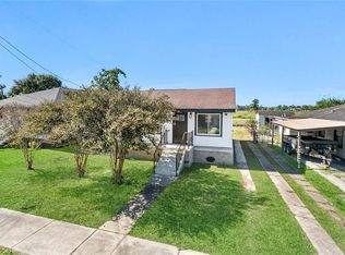 3240 Hero Dr, Gretna, LA 70053