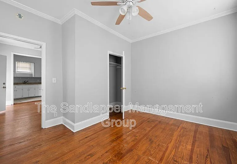 422 Race St — Photo 10