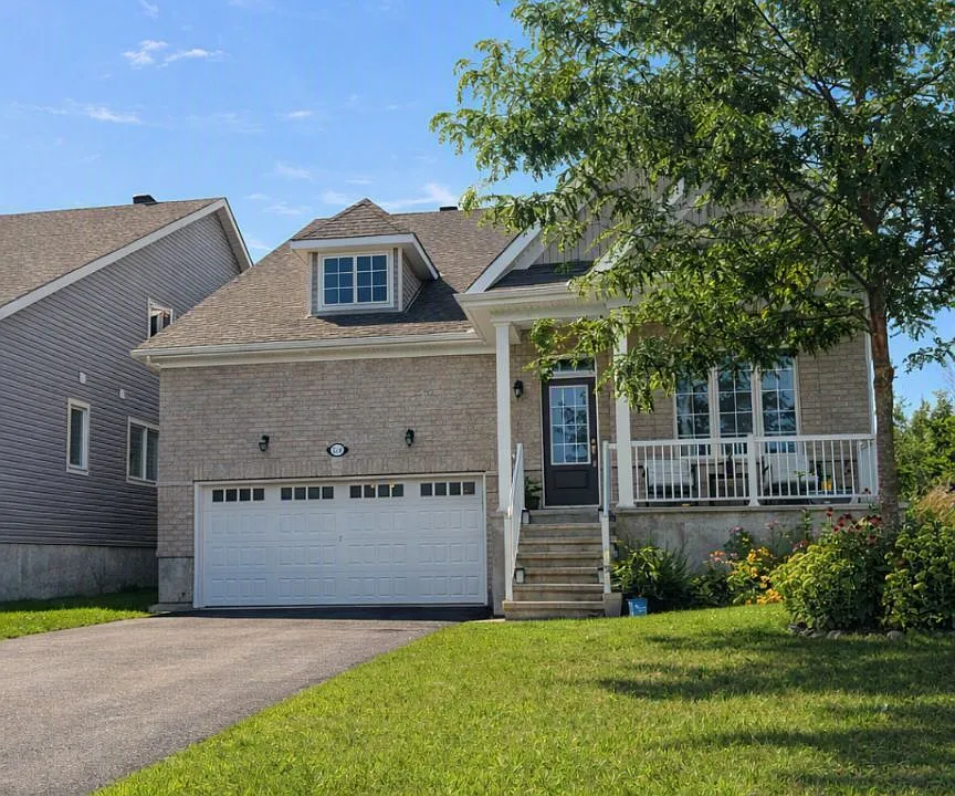 3230 Harvester Cres