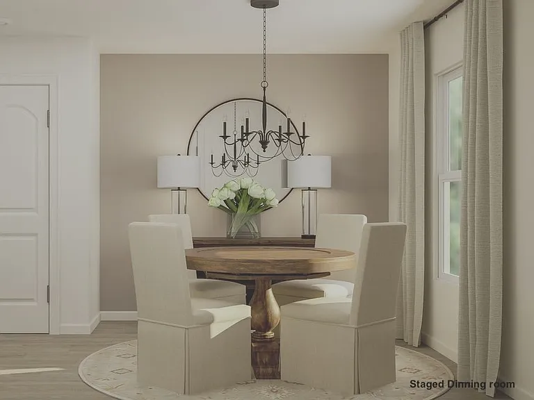 Virtual Statged dining room photo