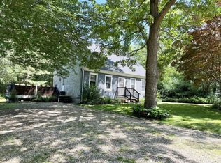 18 Staysail Cir, Marstons Mills, MA 02648
