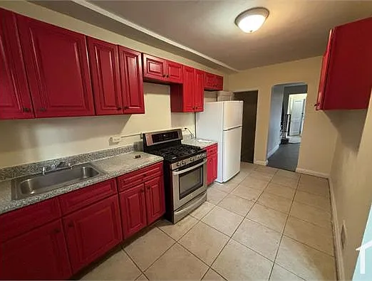 3300 Ludgate Rd — Photo 14
