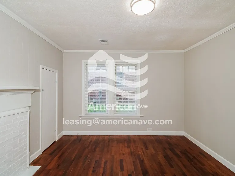 1494795_009_wm_-_main_bedroom_12931581.jpg
