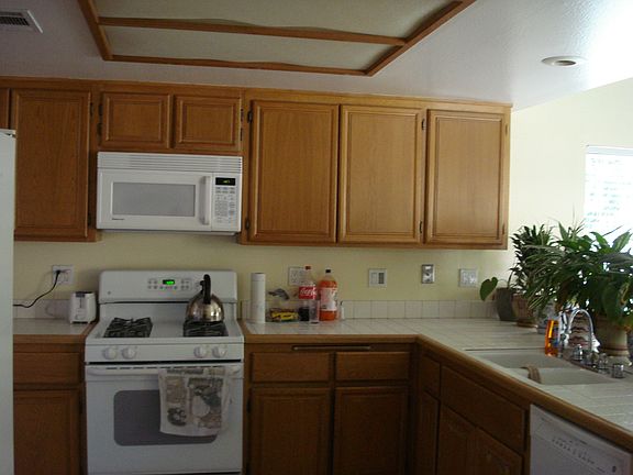 5th image of 25590 San Antonio St