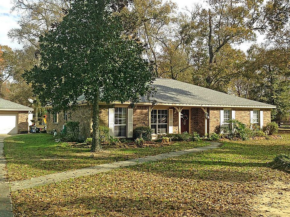 Don't let this spectacular find pass you by! Call for a private showing today!
