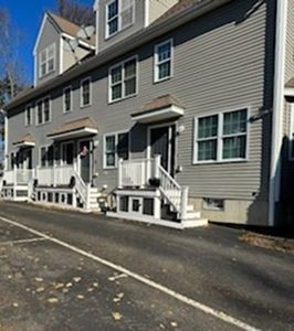 27 5th Ave APT 4, Haverhill, MA, 01830