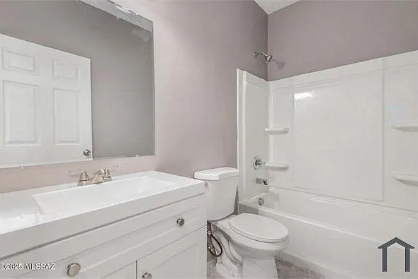 2890 E Missouri St #2 — Photo 7