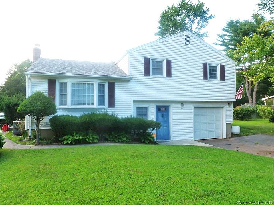 1st image of 90 Country Ln