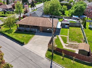 2 Redfern Ave, Toronto, ON M3M1L3