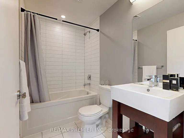 840 Queens Plate Dr #610 — Photo 27
