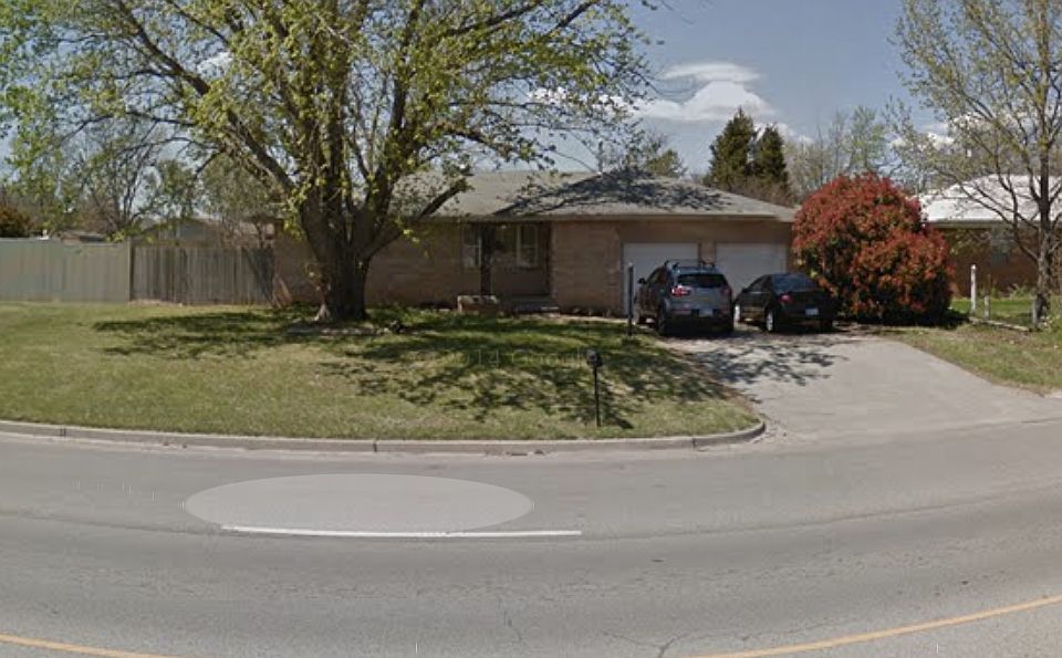 2nd image of 308 N Main St