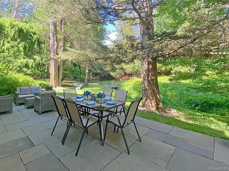 177 Brett Rd — Photo 4