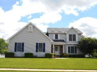 5045 Eagle Ct, Davenport, IA 52807