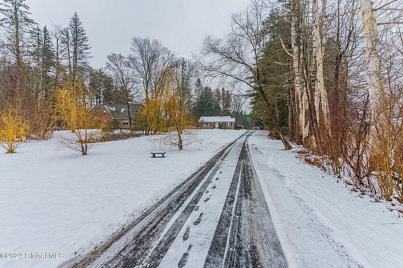 2nd image of 2734 Troy Schenectady Road