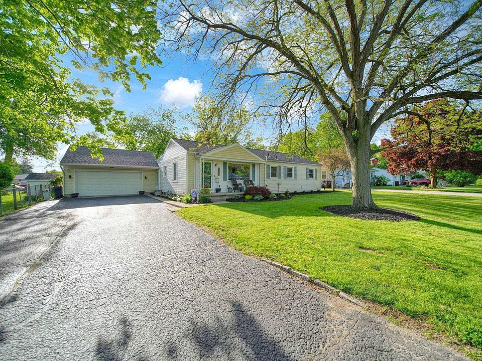 1st image of 2675 Park Dr